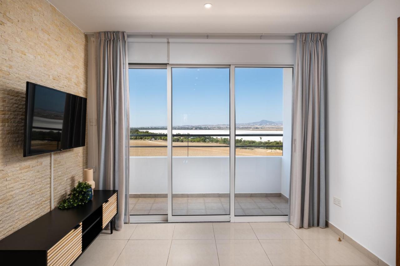 Apartament The Saline Views Makenzy Larnaca Zewnętrze zdjęcie