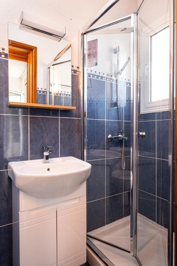 Apartament The Saline Views Makenzy Larnaca Zewnętrze zdjęcie
